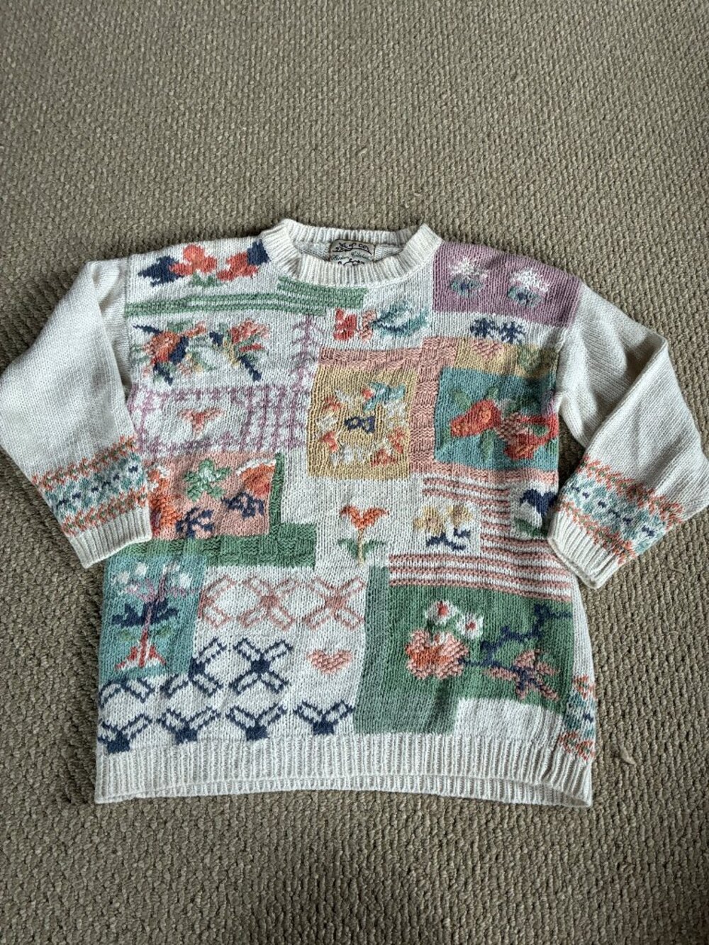 VTG Heirloom Collectibles Pastel Floral Patchwork Cottagecore Sweater L Grandma